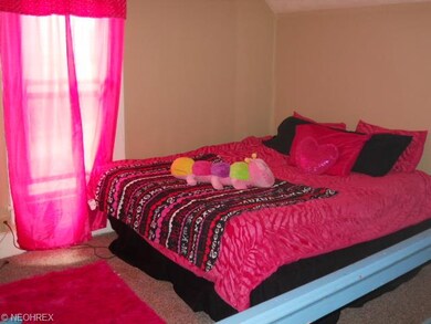 323 Sycamore St, Coshocton, OH 43812 - photo 5