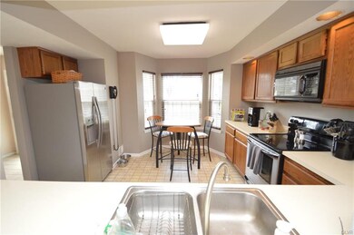 126 Quaker Dr, Bethlehem, PA 18020 - photo 6