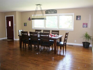 514 E Broadway St, Loogootee, IN 47553 - photo 6