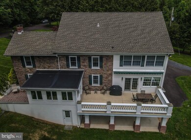 504 Sycamore Rd, Douglassville, PA 19518 - photo 3