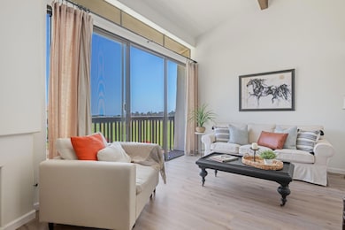 05 - Living Room