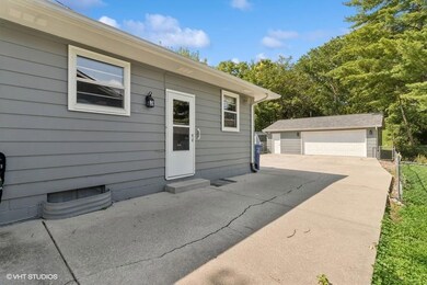 2741 Bennett Ave, Des Moines, IA 50310 - photo 4