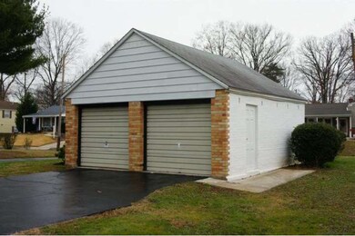 910 Catherine Ave, Woodlyn, PA 19094 - photo 3