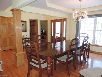 Dining area full bath with pocket door to bedroom 