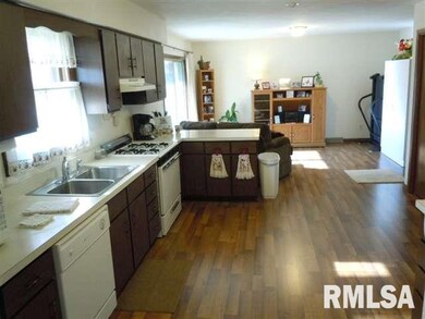 155 Half Moon St, Lincoln, IL 62656 - photo 6