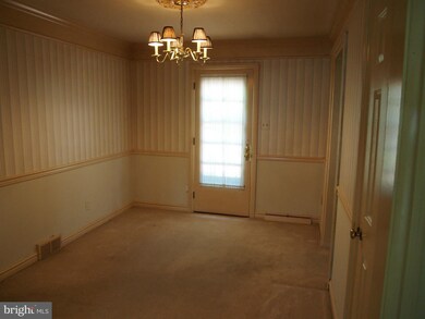 17900 Pin Oak Rd, Hagerstown, MD 21740 - photo 5