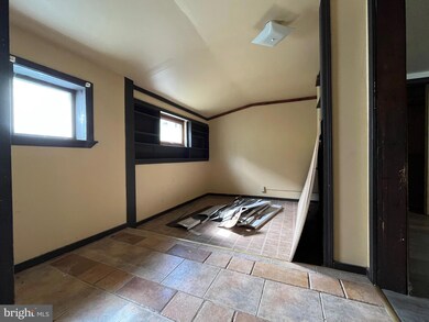 208 W Front St, Lansford, PA 18232 - photo 7