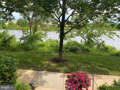 42770 Longworth Terrace, Chantilly, VA 20152 - photo 3