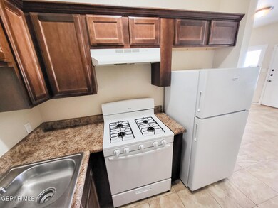 1100 Cedar St unit 4, El Paso, TX 79930 - photo 5