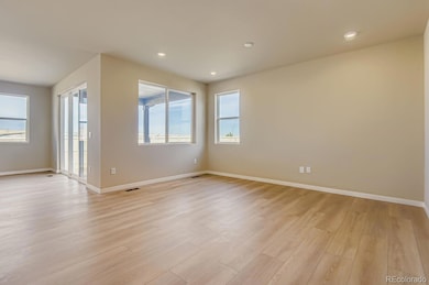 13725 Daffodil Point, Parker, CO 80134 - photo 4