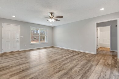 5377 Old Manchester Hwy, Tullahoma, TN 37388 - photo 5