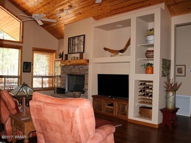 006_Living Room