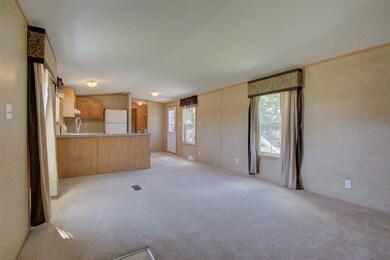 146 Chestnut Hill Rd, Rochester, NH 03867 - photo 3