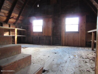 13647 Log Cabin Rd, Three Oaks, MI 49128 - photo 7