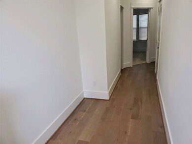 311 Cyclamen St, Houston, TX 77018 - photo 3