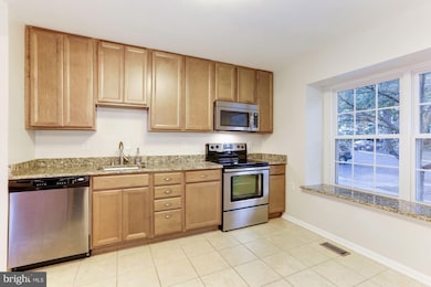 10222 Quiet Pond Terrace, Burke, VA 22015 - photo 5