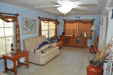 Living area angle 1