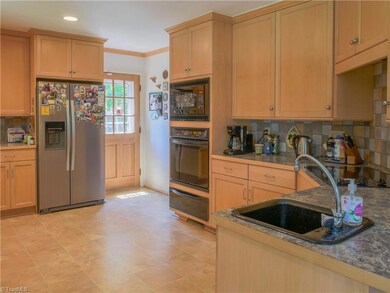 703 Longview St, Greensboro, NC 27403 - photo 7