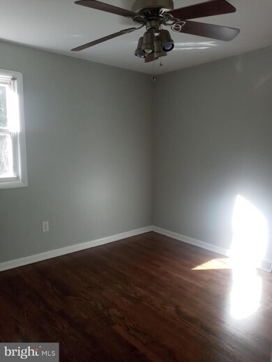 1075 Hyslip Ford Rd, Bunker Hill, WV 25413 - photo 7