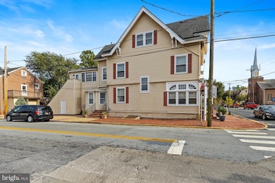 531 Delaware St, New Castle, DE 19720 - photo 3