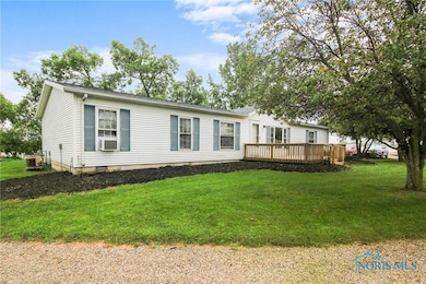 295 Meachem Rd, Port Clinton, OH 43452 - photo 3