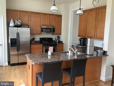 6092 Madison Park Dr, Falls Church, VA 22041 - photo 2