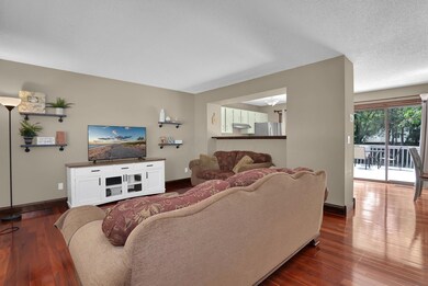 5-web-or-mls-2909-badger-dr