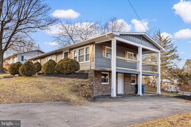 15 Sycamore Rd, Ephrata, PA 17522 - photo 2