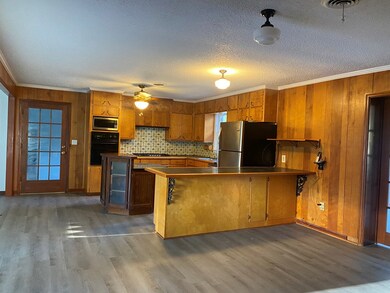 2413 Davis Ave, Tifton, GA 31794 - photo 3