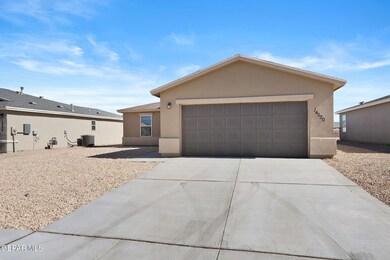 14520 Faxon Yucca, Horizon City, TX 79928 - photo 2