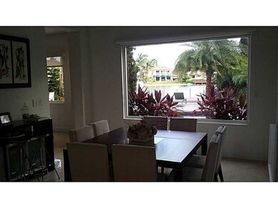 11352 NW 68th St, Doral, FL 33178 - photo 6