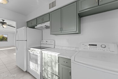 2355 Sahuara Kitchen 2