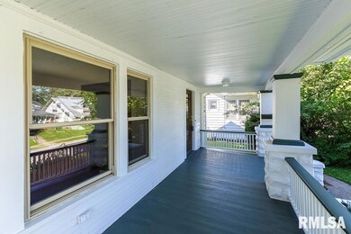 1011 W 16th St, Davenport, IA 52804 - photo 2