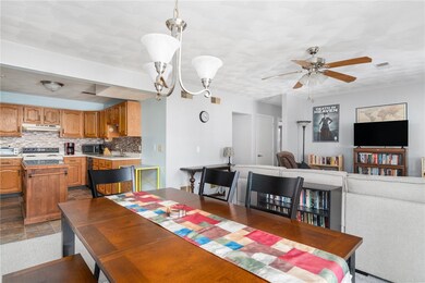 32 Kristee Cir, West Warwick, RI 02893 - photo 2