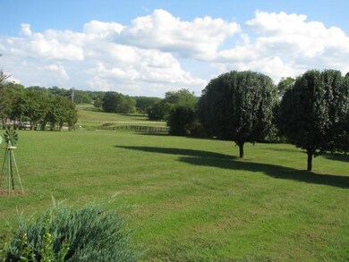 308 Snell Rd, Shelbyville, TN 37160 - photo 4