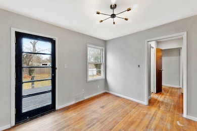 830 S Bluff Ave, Wichita, KS 67218 - photo 5