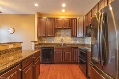 142 River Rock Way, Berea, OH 44017 - photo 4