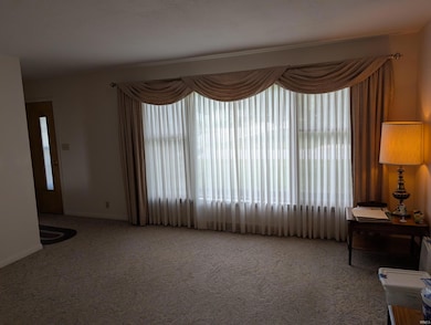 766 W Van Buren St, Berne, IN 46711 - photo 2