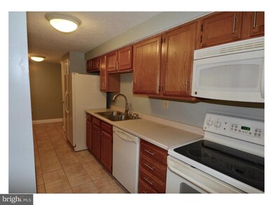 16 Cranberry Ct unit 112, Marlton, NJ 08053 - photo 7