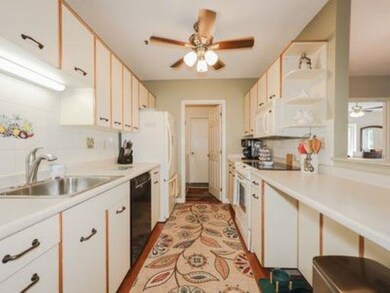 16 Ledgewood Hills Dr unit U308, Nashua, NH 03062 - photo 3