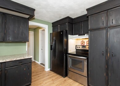 88 Oakridge St, Ludlow, MA 01056 - photo 4