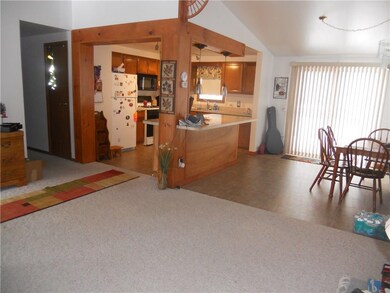 living room/kitchen/dining room