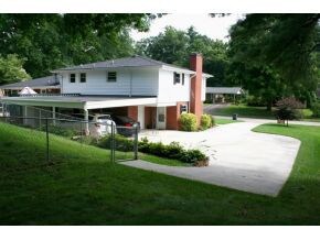 Carport Drivextra parking