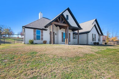 344 Scenic Wood Dr, Azle, TX 76020 - photo 2