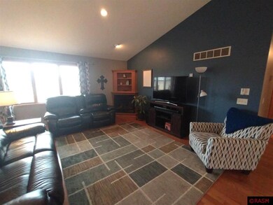 504 Valley View Dr, Courtland, MN 56021 - photo 5