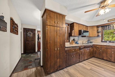 117 Stonefence Rd, Naugatuck, CT 06770 - photo 5