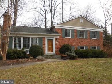 2417 Barbour Rd, Falls Church, VA 22043 - photo 2