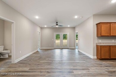 4231 Mel Smith Rd unit 5, New Albany, IN 47150 - photo 4