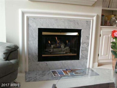 12225 Fairfield Hse Dr unit 112C, Fairfax, VA 22033 - photo 4