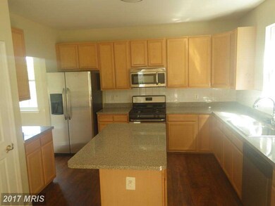 11909 Lilium Ln, Glenn Dale, MD 20769 - photo 2